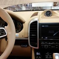 Radar detector controller mounted to right of steering